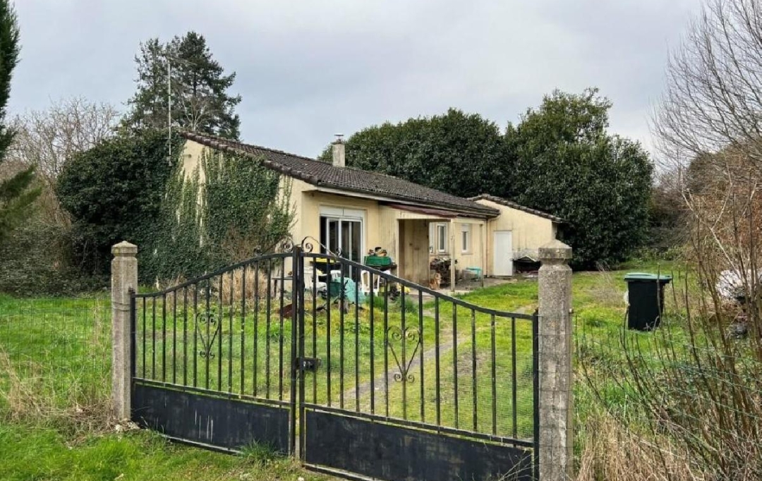 AGENCE TIC RUFFEC : Maison / Villa | RUFFEC (16700) | 106 m2 | 85 600 € 