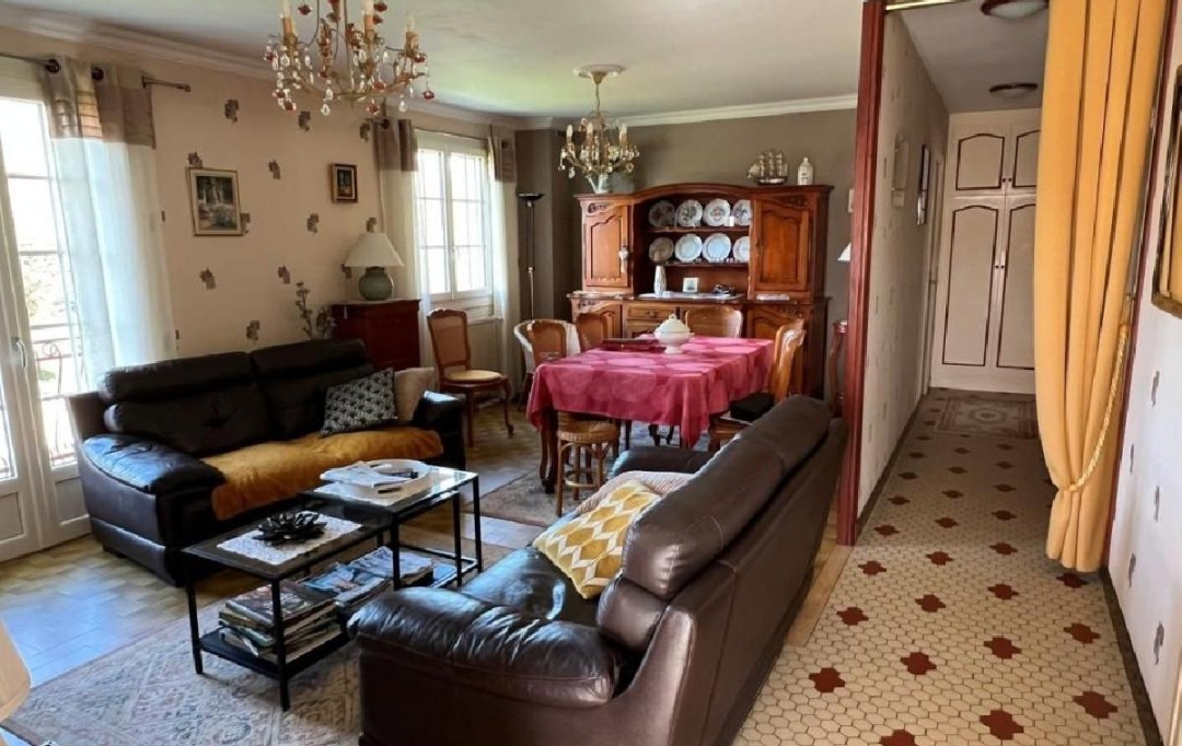 AGENCE TIC RUFFEC : Maison / Villa | CELLEFROUIN (16260) | 119 m2 | 164 850 € 