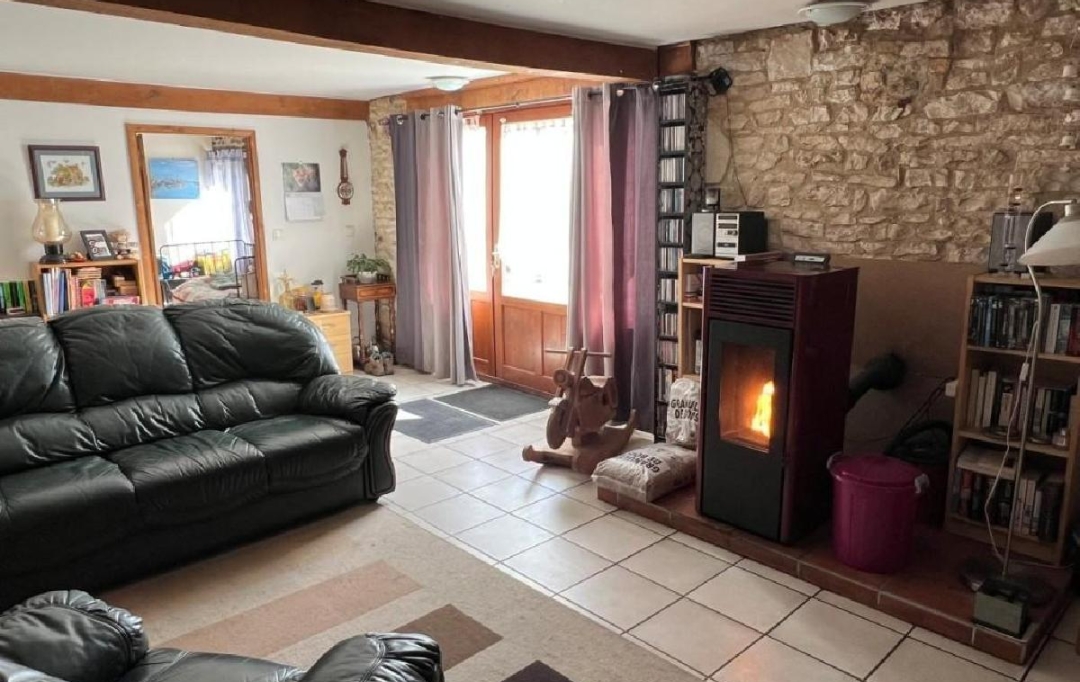 AGENCE TIC RUFFEC : House | SAINT-CLAUD (16450) | 312 m2 | 141 925 &euro; 