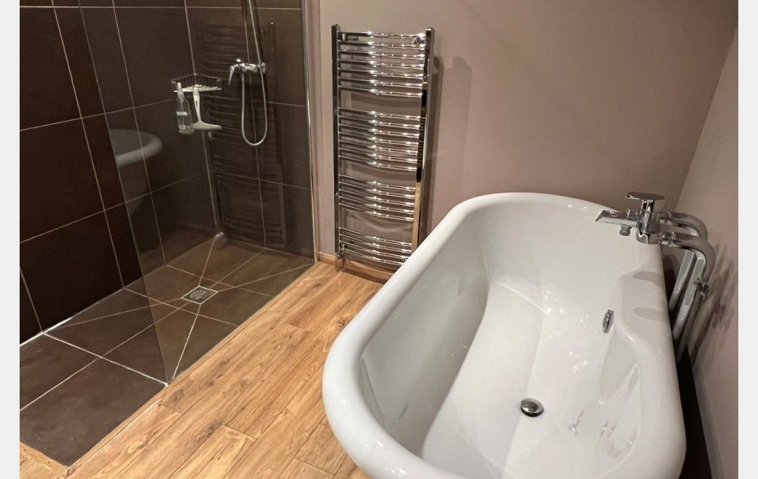 AGENCE TIC RUFFEC : Maison / Villa | CHAMPAGNE-MOUTON (16350) | 280 m2 | 336 800 € 
