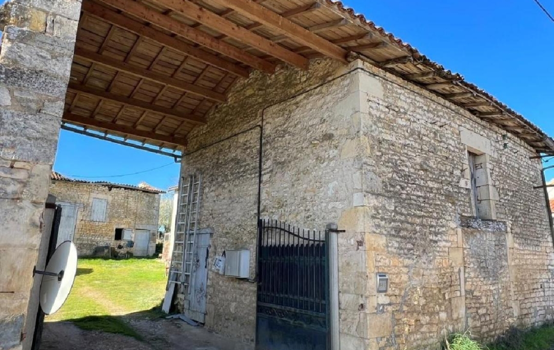 AGENCE TIC RUFFEC : Maison / Villa | RUFFEC (16700) | 100 m2 | 80 645 &euro; 