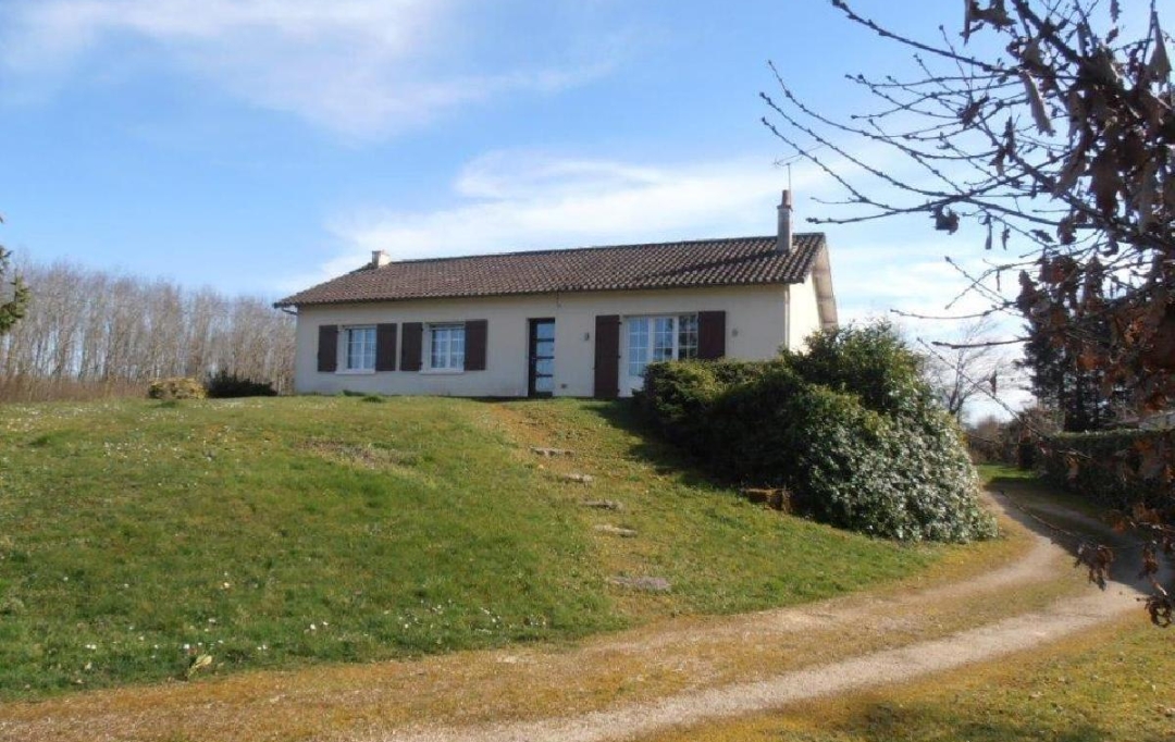 AGENCE TIC RUFFEC : Maison / Villa | CIVRAY (86400) | 113 m2 | 185 000 € 
