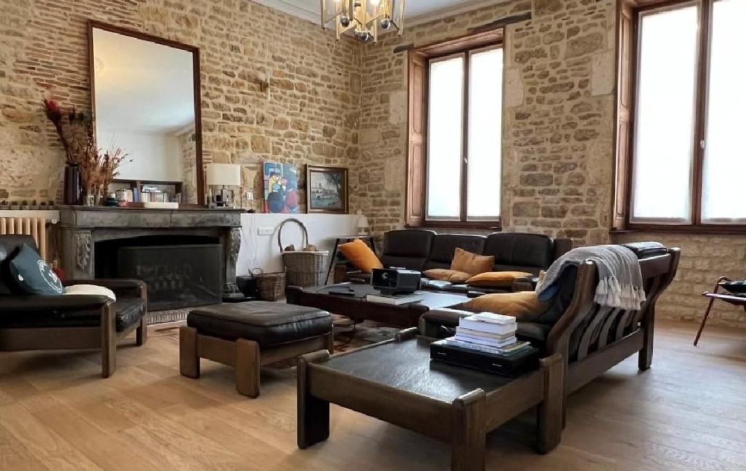 AGENCE TIC RUFFEC : Maison / Villa | RUFFEC (16700) | 455 m2 | 449 000 € 