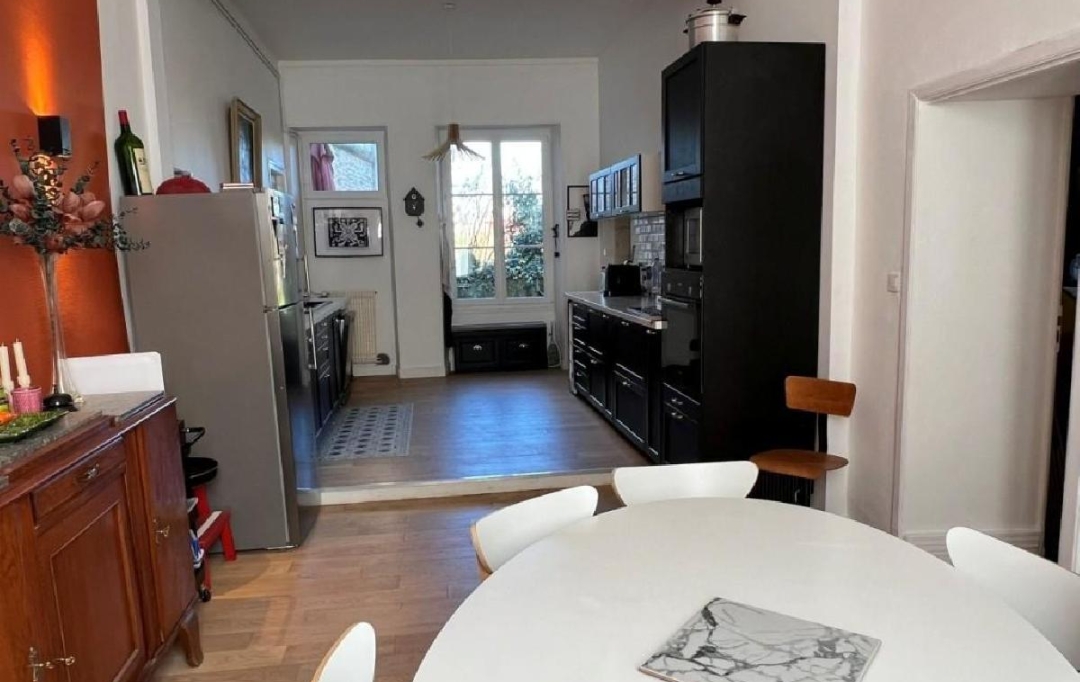 AGENCE TIC RUFFEC : Maison / Villa | RUFFEC (16700) | 455 m2 | 449 000 € 