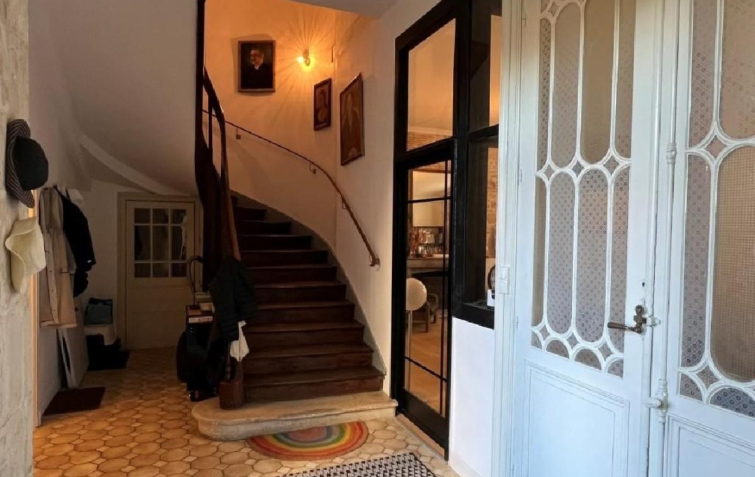 AGENCE TIC RUFFEC : Maison / Villa | RUFFEC (16700) | 455 m2 | 449 000 € 