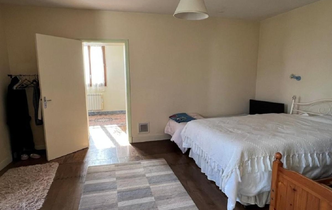 AGENCE TIC RUFFEC : Maison / Villa | CIVRAY (86400) | 172 m2 | 118 275 &euro; 