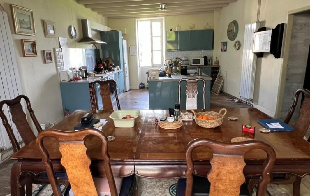 AGENCE TIC RUFFEC : Maison / Villa | RUFFEC (16700) | 187 m2 | 223 400 € 
