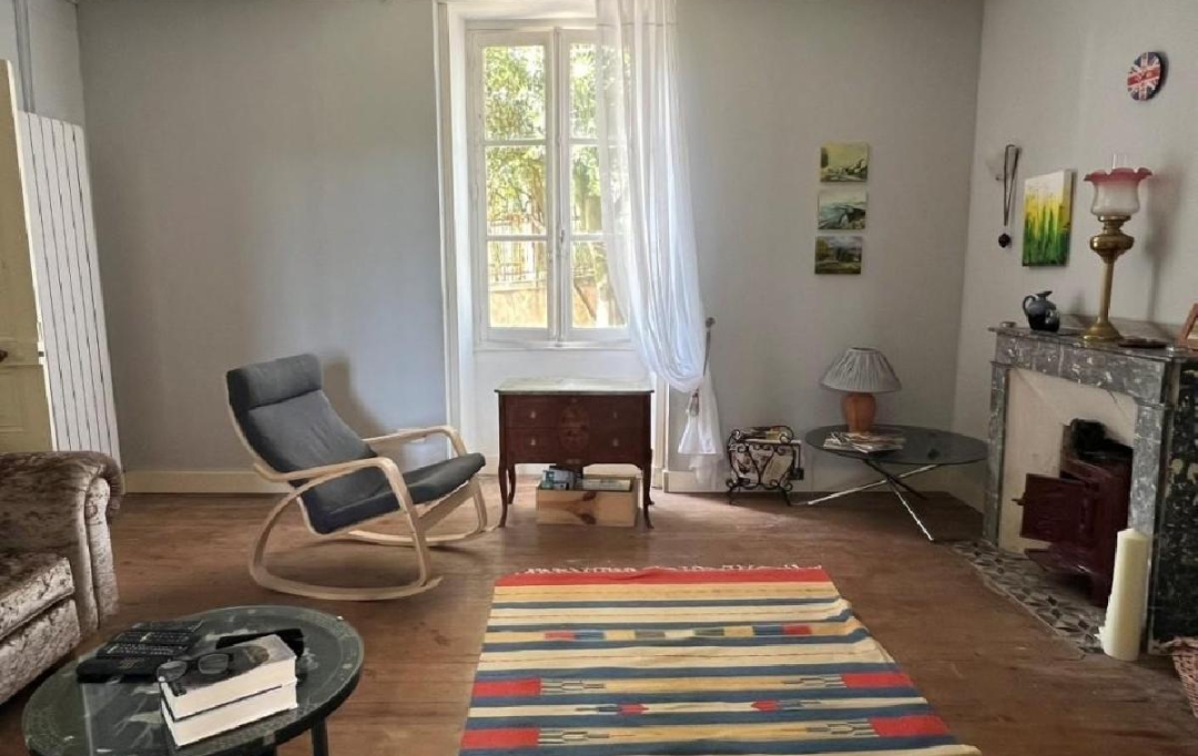AGENCE TIC RUFFEC : Maison / Villa | RUFFEC (16700) | 187 m2 | 223 400 € 