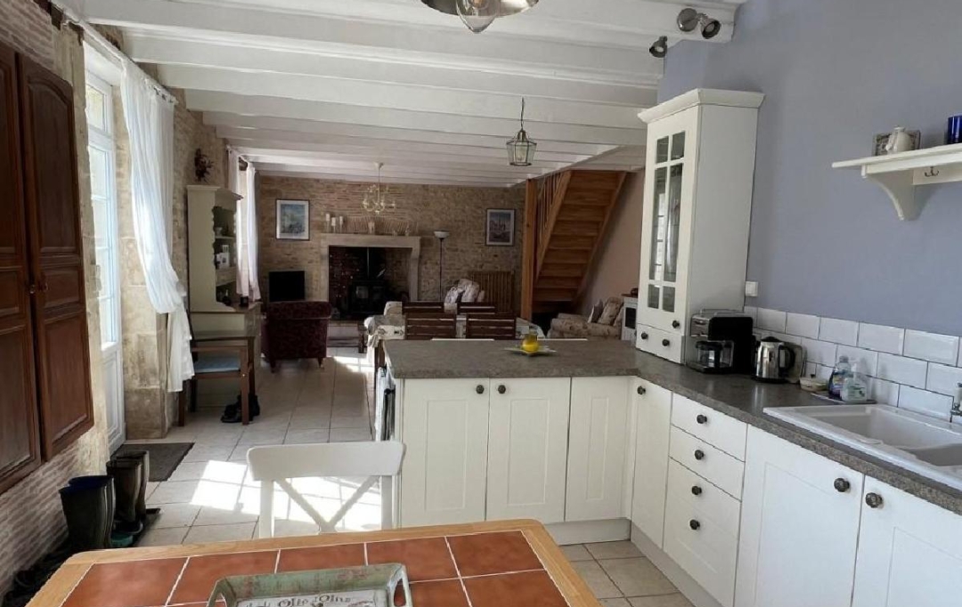 AGENCE TIC RUFFEC : Maison / Villa | CHARROUX (86250) | 104 m2 | 196 800 € 