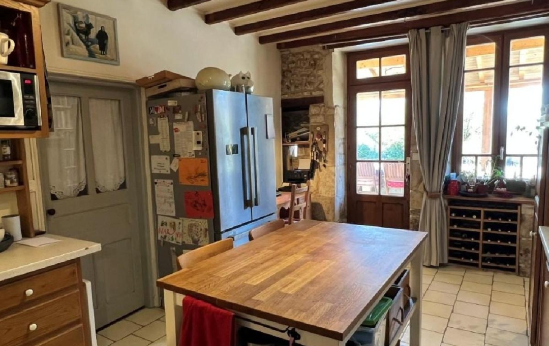AGENCE TIC RUFFEC : Maison / Villa | RUFFEC (16700) | 228 m2 | 295 785 € 