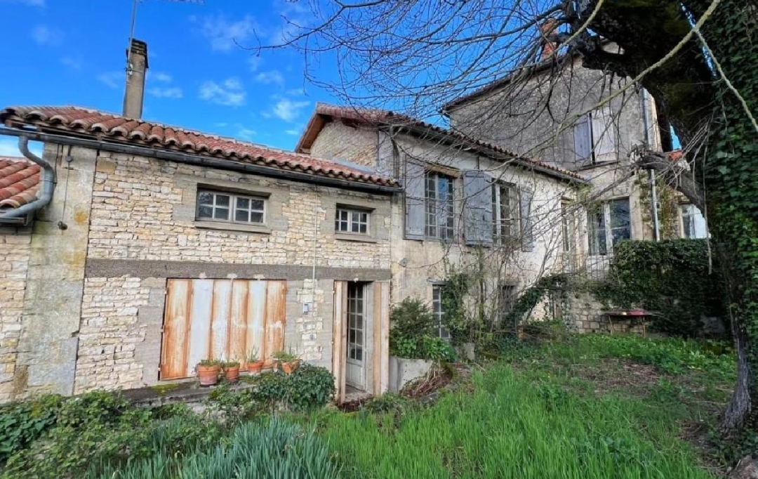 AGENCE TIC RUFFEC : Maison / Villa | RUFFEC (16700) | 173 m2 | 148 925 € 