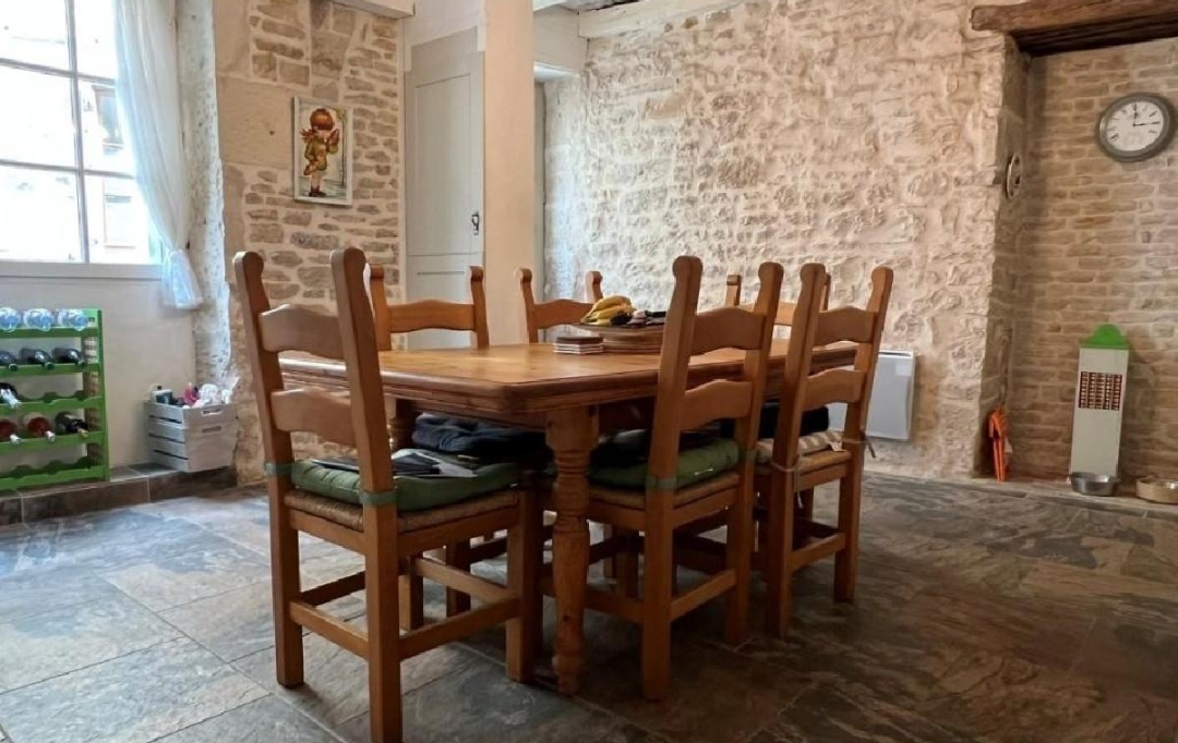 AGENCE TIC RUFFEC : Maison / Villa | VERTEUIL-SUR-CHARENTE (16510) | 141 m2 | 236 840 € 