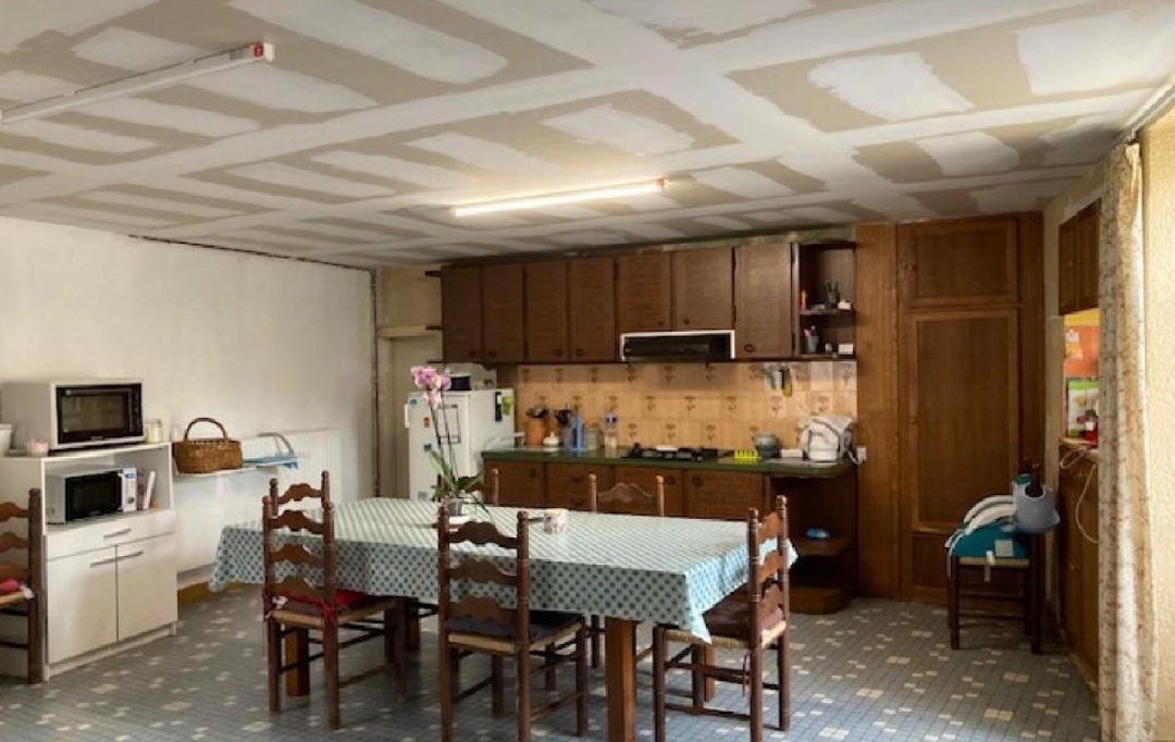 AGENCE TIC RUFFEC : Maison / Villa | RUFFEC (16700) | 116 m2 | 58 000 € 