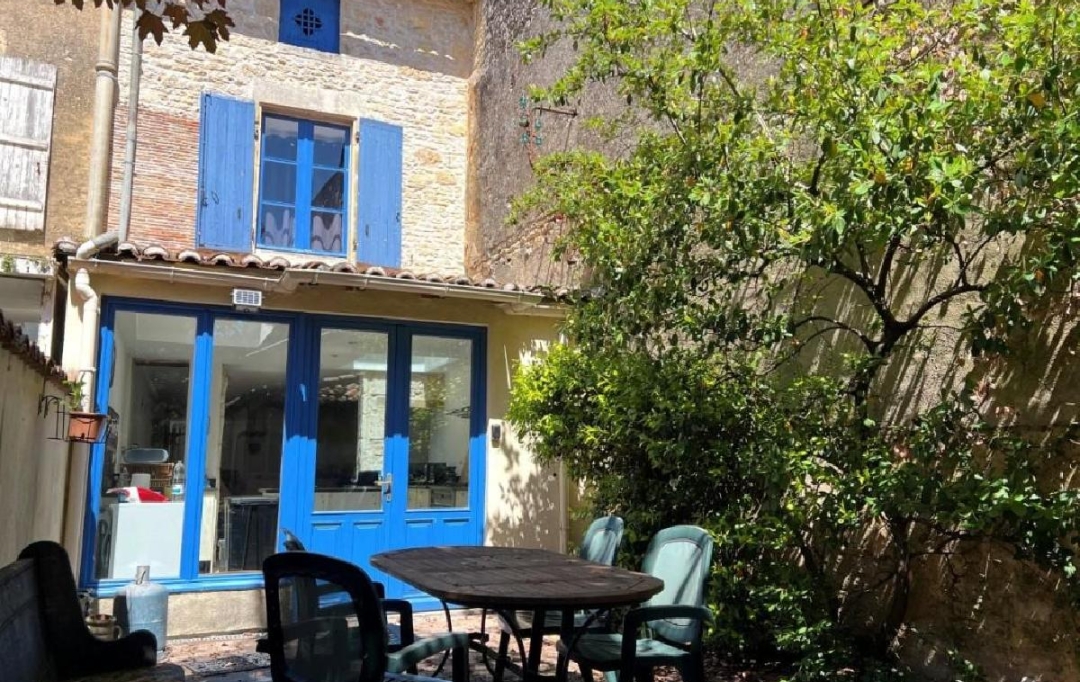 AGENCE TIC RUFFEC : House | RUFFEC (16700) | 127 m2 | 139 780 € 