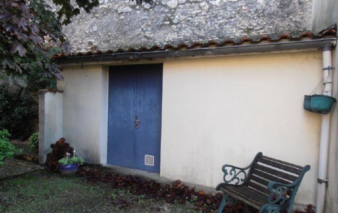 AGENCE TIC RUFFEC : House | RUFFEC (16700) | 127 m2 | 139 780 € 