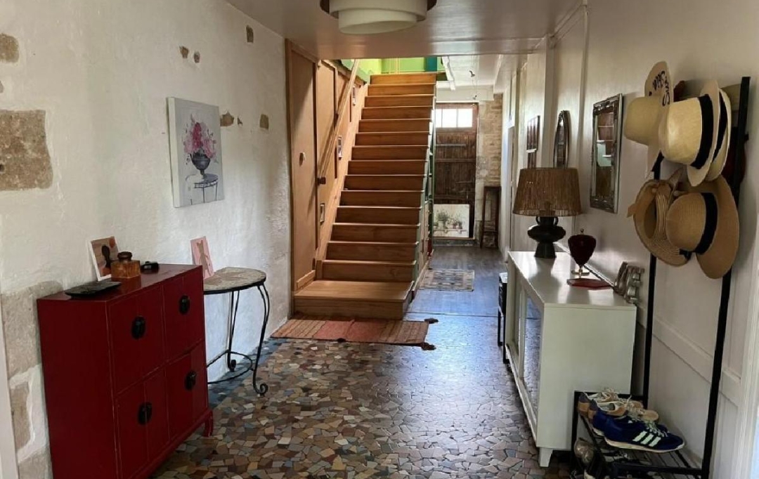 AGENCE TIC RUFFEC : Maison / Villa | SAUZE-VAUSSAIS (79190) | 273 m2 | 259 950 &euro; 
