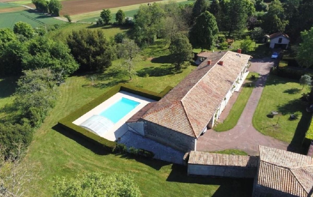 AGENCE TIC RUFFEC : Maison / Villa | SAUZE-VAUSSAIS (79190) | 293 m2 | 394 725 € 