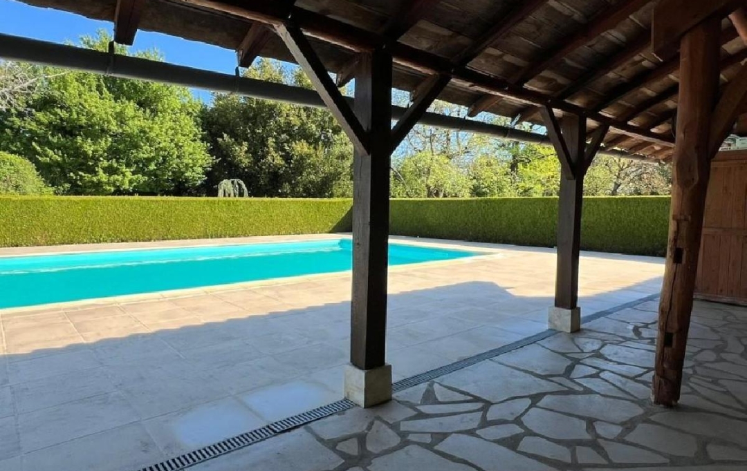 AGENCE TIC RUFFEC : Maison / Villa | SAUZE-VAUSSAIS (79190) | 293 m2 | 394 725 € 