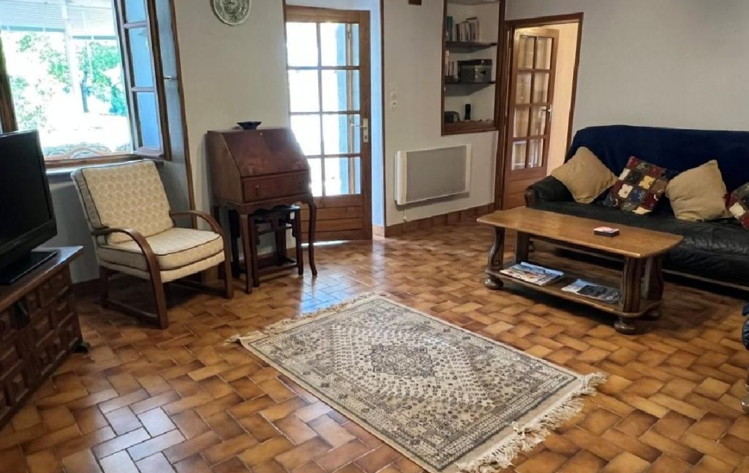 AGENCE TIC RUFFEC : Maison / Villa | CHEF-BOUTONNE (79110) | 147 m2 | 127 650 € 