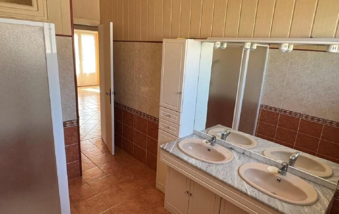AGENCE TIC RUFFEC : Maison / Villa | RUFFEC (16700) | 131 m2 | 170 200 € 