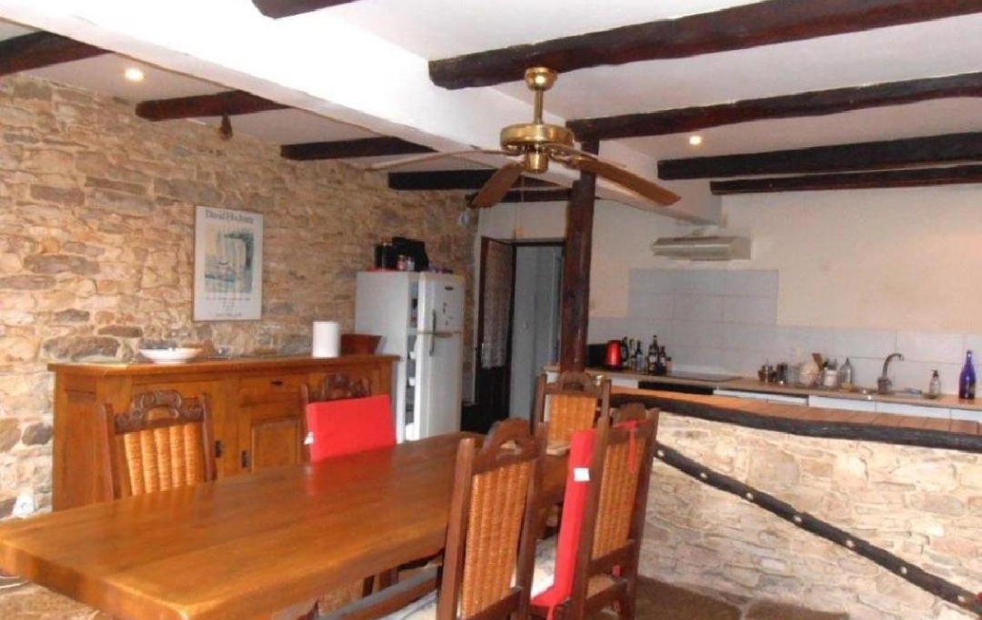 AGENCE TIC RUFFEC : Maison / Villa | LEZAY (79120) | 180 m2 | 199 950 &euro; 