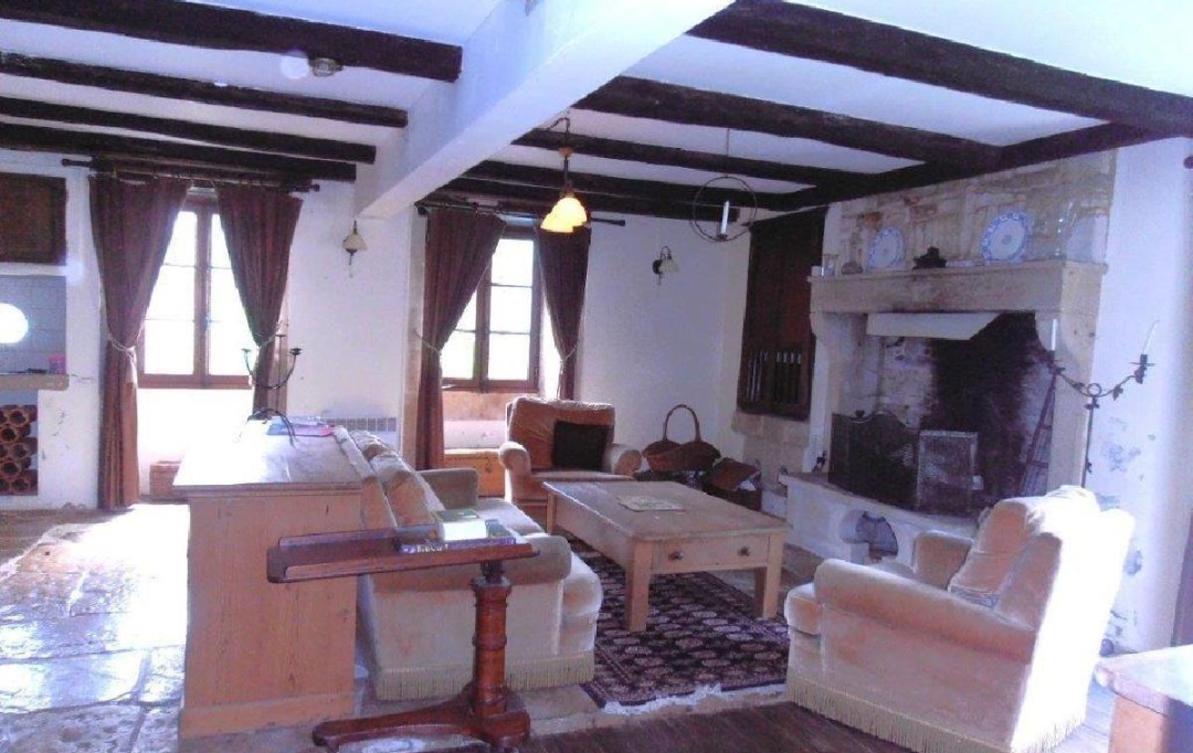 AGENCE TIC RUFFEC : Maison / Villa | LEZAY (79120) | 180 m2 | 199 950 &euro; 