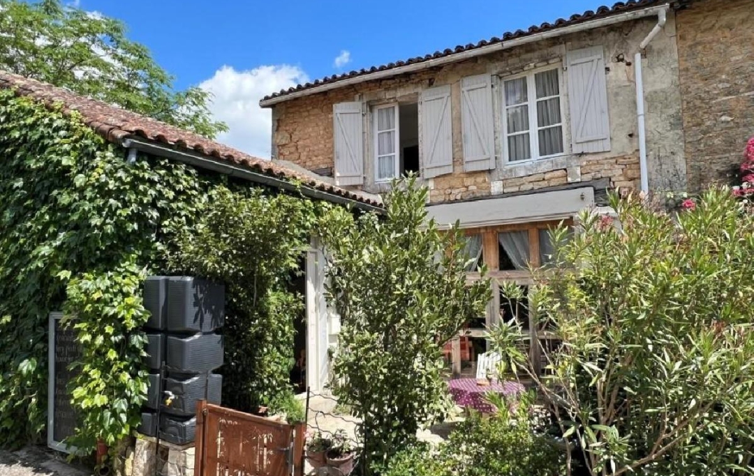AGENCE TIC RUFFEC : Maison / Villa | NANTEUIL-EN-VALLEE (16700) | 102 m2 | 182 230 € 