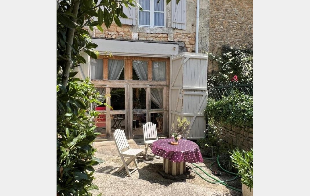 AGENCE TIC RUFFEC : Maison / Villa | NANTEUIL-EN-VALLEE (16700) | 102 m2 | 182 230 € 