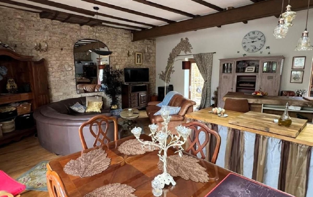 AGENCE TIC RUFFEC : Maison / Villa | NANTEUIL-EN-VALLEE (16700) | 102 m2 | 182 230 € 