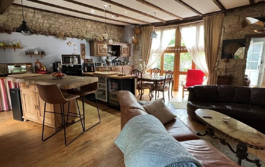 AGENCE TIC RUFFEC : Maison / Villa | NANTEUIL-EN-VALLEE (16700) | 102 m2 | 182 230 € 