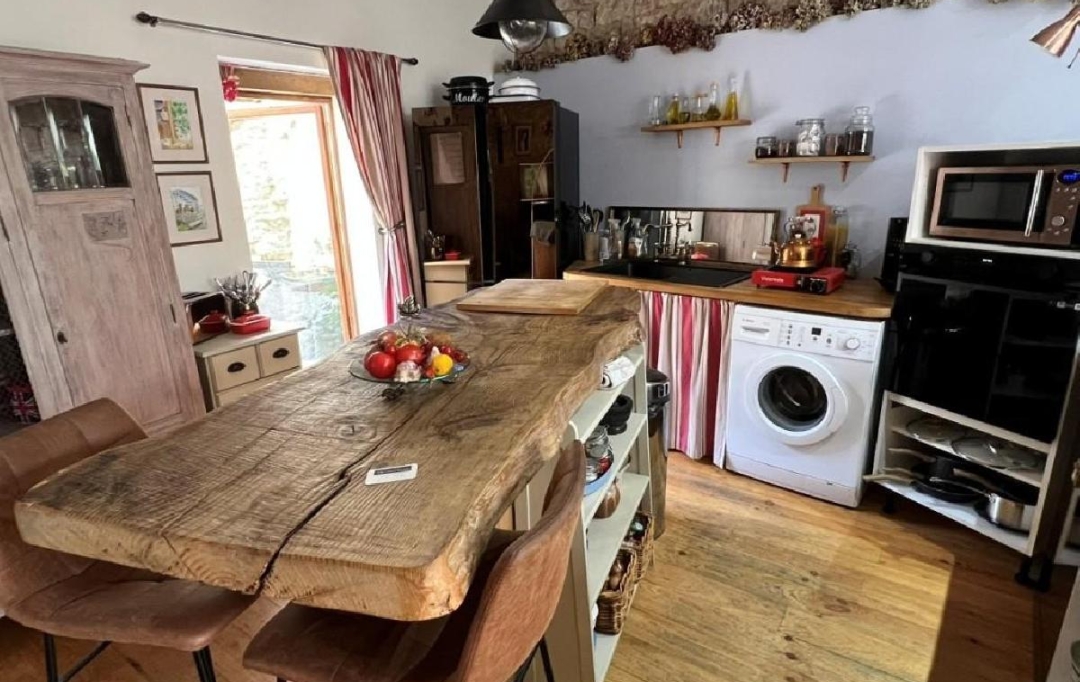 AGENCE TIC RUFFEC : Maison / Villa | NANTEUIL-EN-VALLEE (16700) | 102 m2 | 182 230 € 