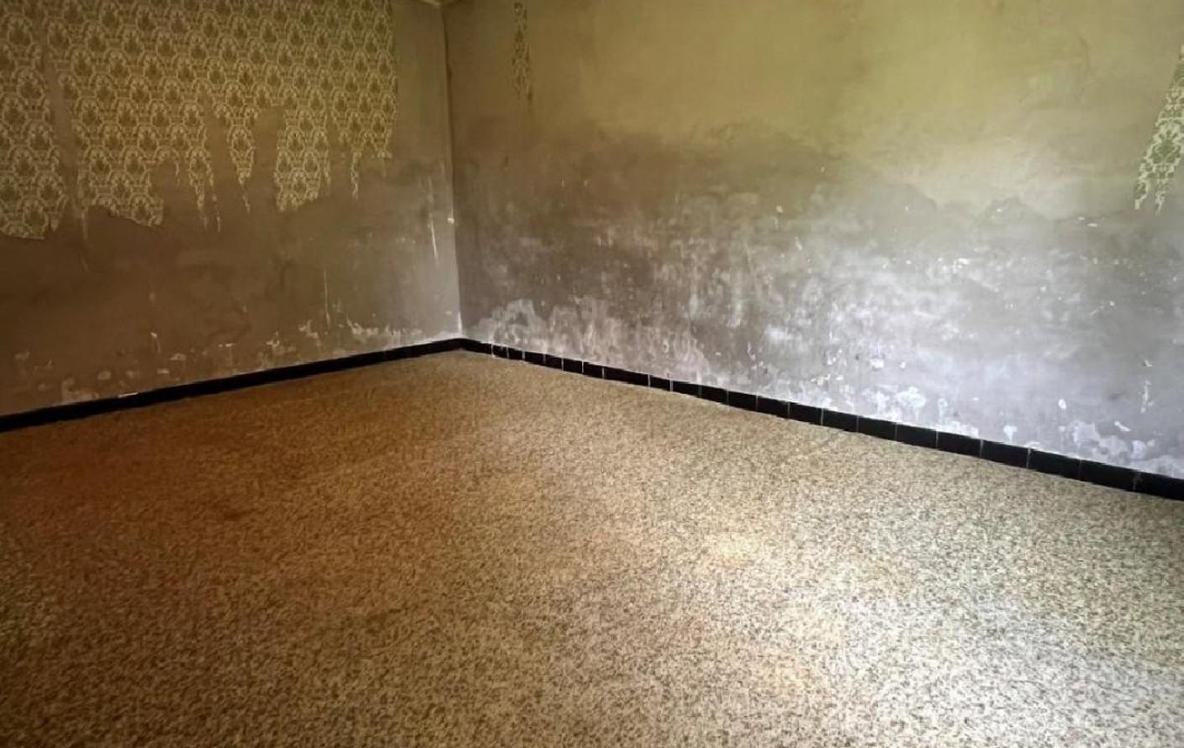 AGENCE TIC RUFFEC : House | RUFFEC (16700) | 162 m2 | 112 900 € 