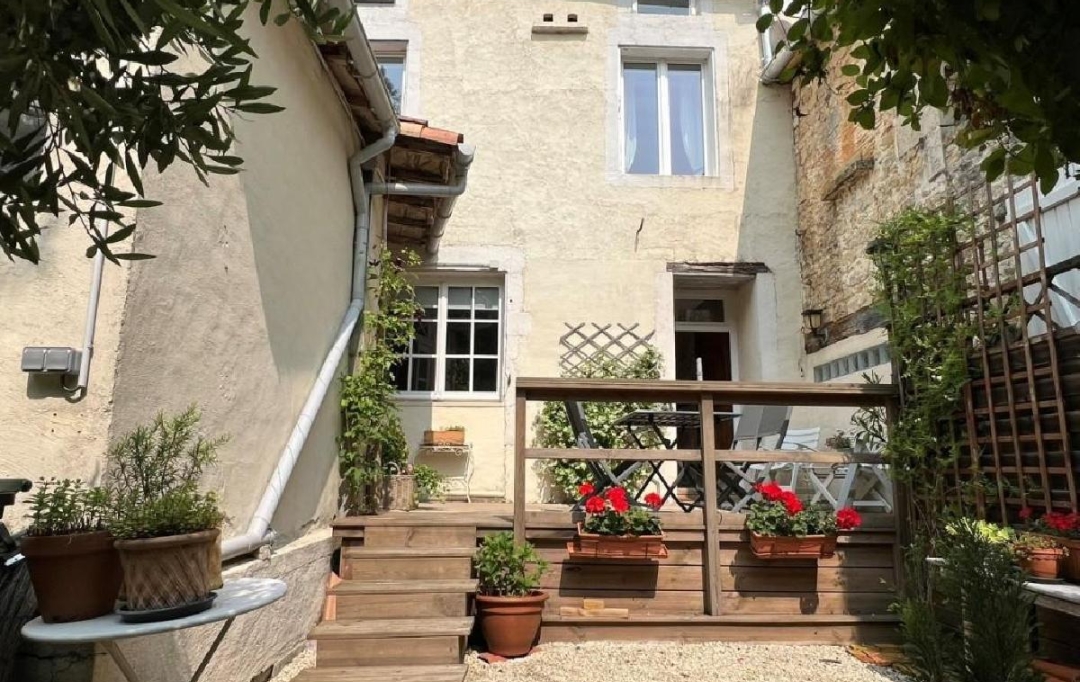 AGENCE TIC RUFFEC : Maison / Villa | NANTEUIL-EN-VALLEE (16700) | 128 m2 | 199 950 € 