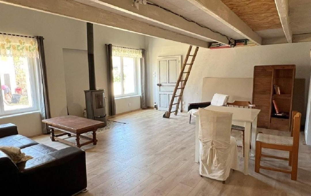 AGENCE TIC RUFFEC : Maison / Villa | SAUZE-VAUSSAIS (79190) | 154 m2 | 118 270 &euro; 