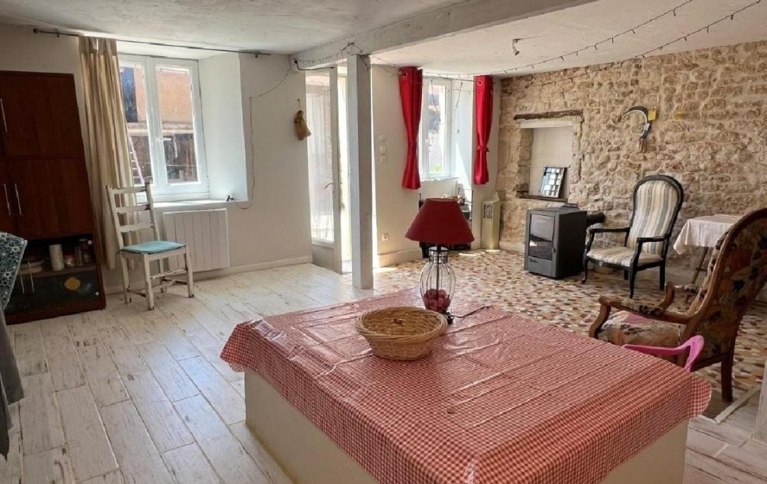 AGENCE TIC RUFFEC : Maison / Villa | SAUZE-VAUSSAIS (79190) | 154 m2 | 118 270 &euro; 