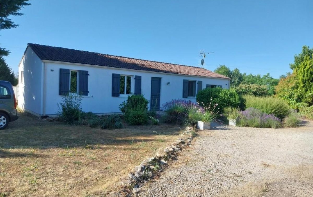 AGENCE TIC RUFFEC : Maison / Villa | BLANZAY (86400) | 110 m2 | 175 500 € 