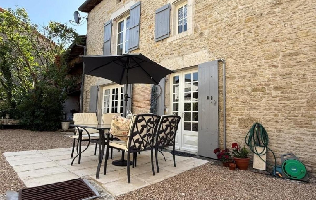 AGENCE TIC RUFFEC : Maison / Villa | CHAMPAGNE-MOUTON (16350) | 170 m2 | 178 200 € 