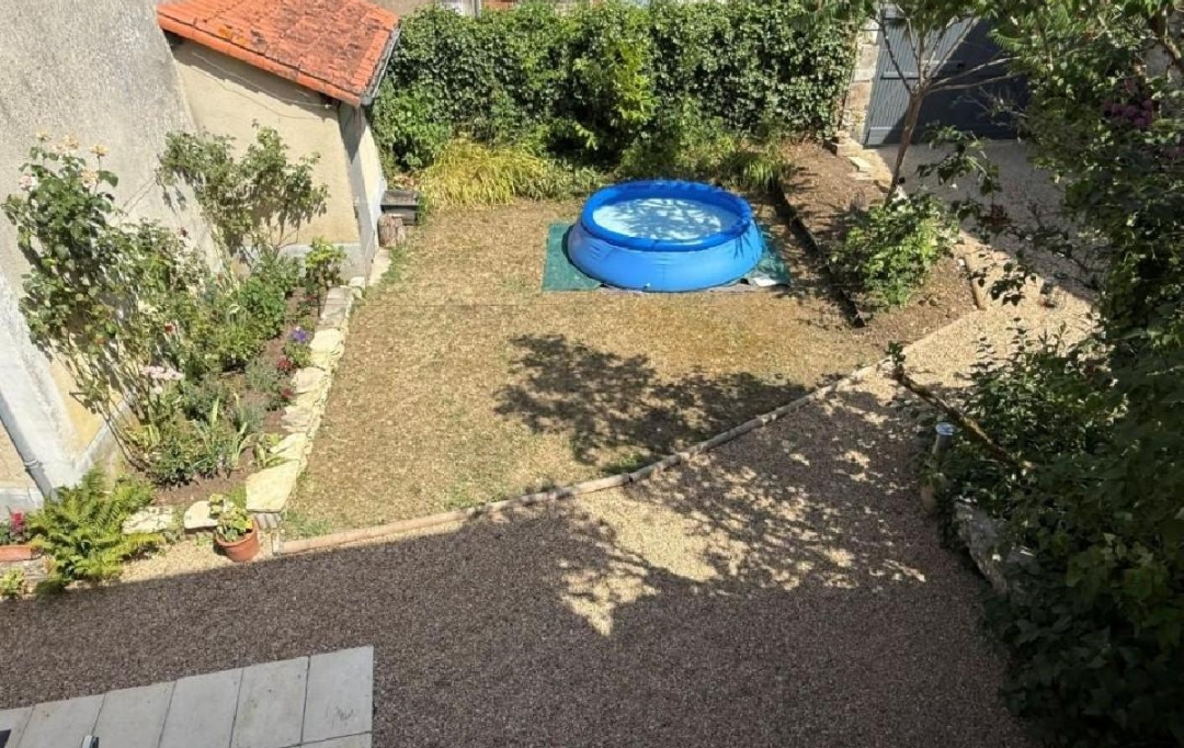 AGENCE TIC RUFFEC : Maison / Villa | CHAMPAGNE-MOUTON (16350) | 170 m2 | 178 200 € 