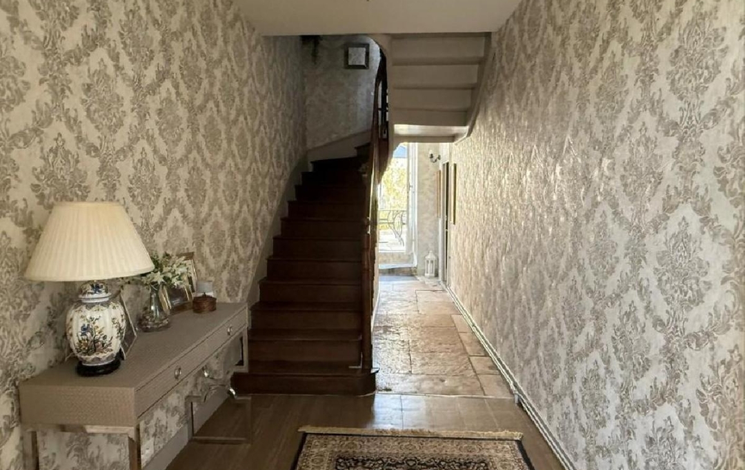 AGENCE TIC RUFFEC : Maison / Villa | CHAMPAGNE-MOUTON (16350) | 170 m2 | 178 200 € 