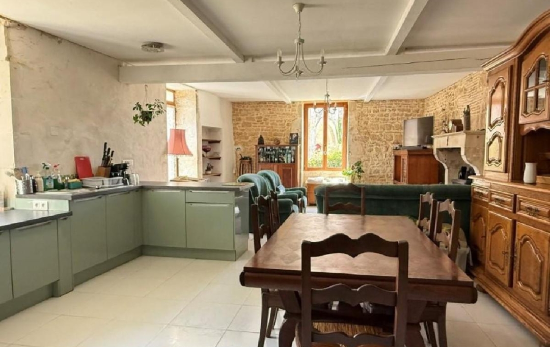 AGENCE TIC RUFFEC : Maison / Villa | AUNAC (16460) | 168 m2 | 167 000 &euro; 