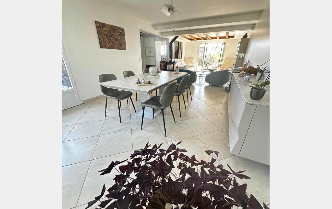 AGENCE TIC RUFFEC : Maison / Villa | NOISEAU (94880) | 120 m2 | 520 000 € 