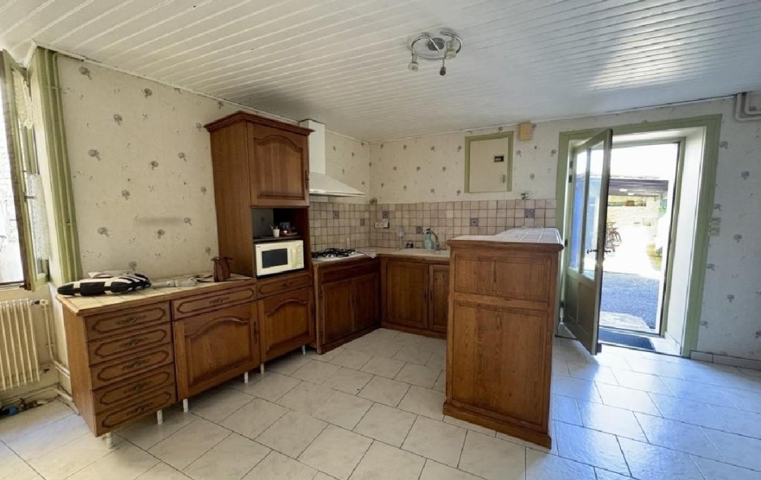 AGENCE TIC RUFFEC : Maison / Villa | AIGRE (16140) | 165 m2 | 99 950 € 