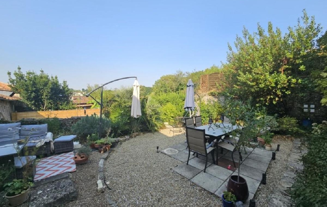 AGENCE TIC RUFFEC : Maison / Villa | NANTEUIL-EN-VALLEE (16700) | 108 m2 | 149 800 &euro; 