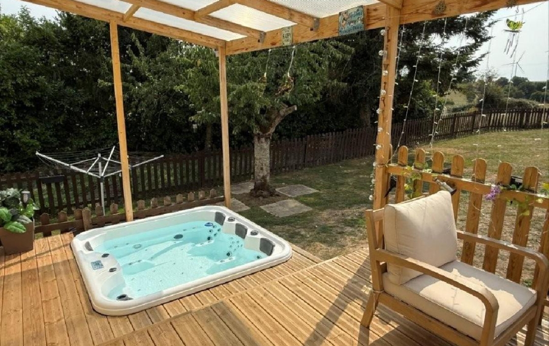 AGENCE TIC RUFFEC : Maison / Villa | CIVRAY (86400) | 81 m2 | 122 850 € 