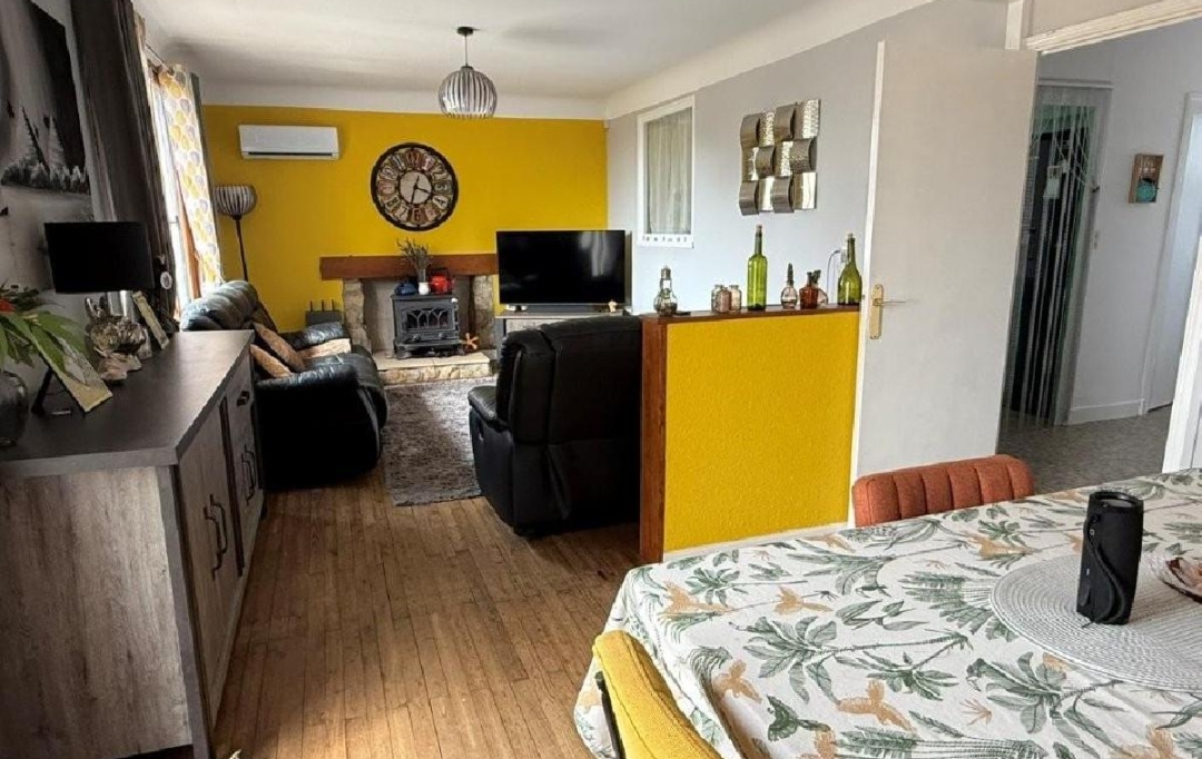 AGENCE TIC RUFFEC : Maison / Villa | CIVRAY (86400) | 81 m2 | 122 850 € 