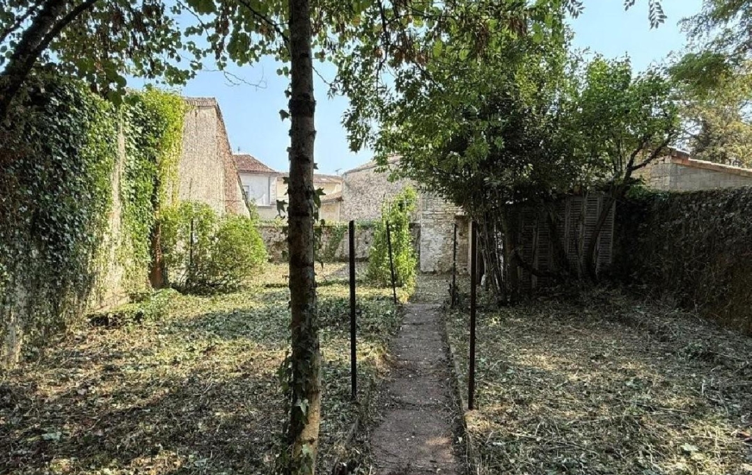 AGENCE TIC RUFFEC : Maison / Villa | RUFFEC (16700) | 103 m2 | 75 000 € 
