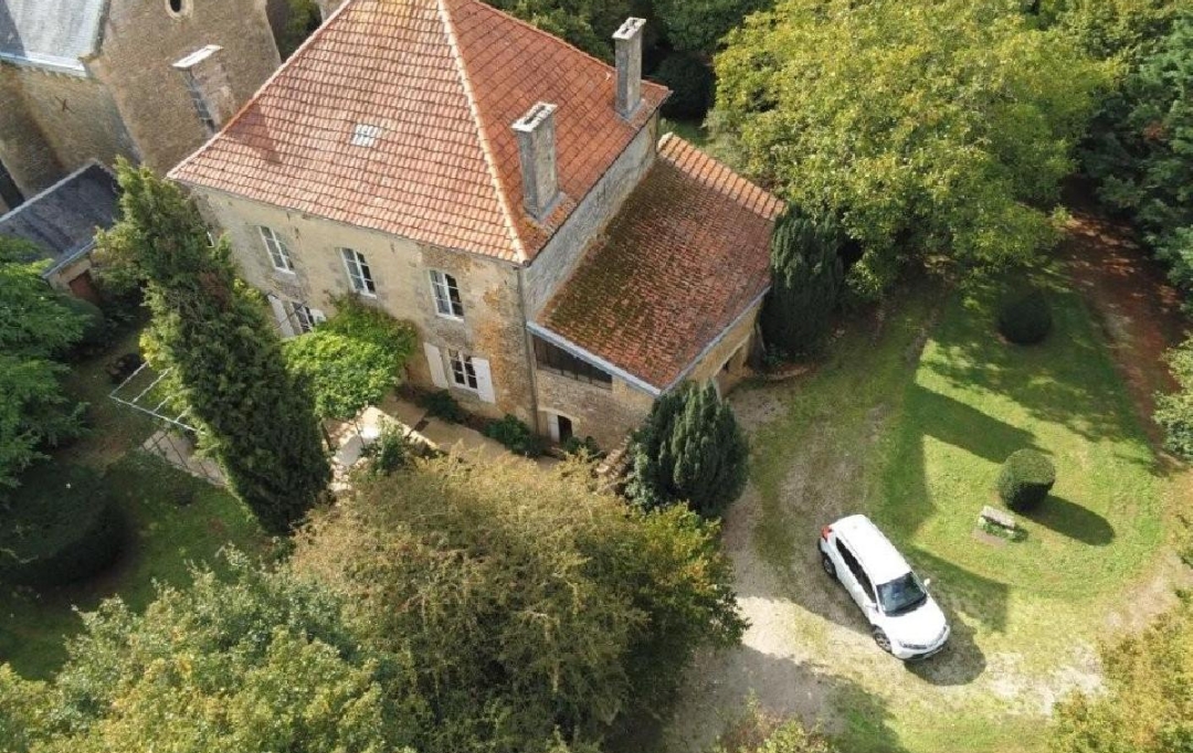 AGENCE TIC RUFFEC : Maison / Villa | COUHE (86700) | 230 m2 | 331 575 € 