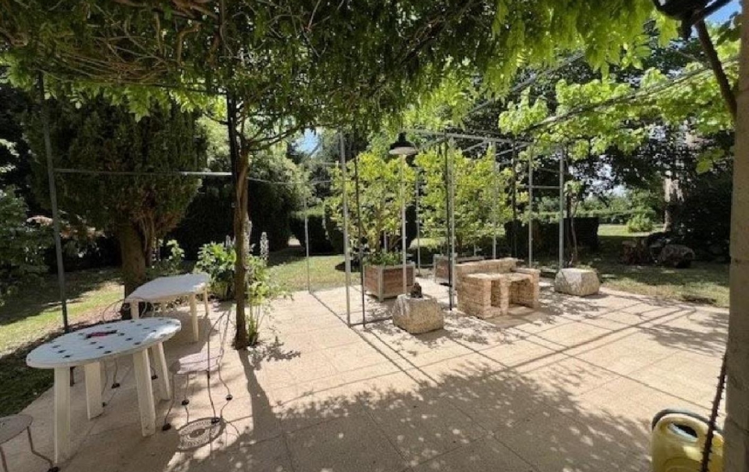 AGENCE TIC RUFFEC : Maison / Villa | COUHE (86700) | 230 m2 | 331 575 € 