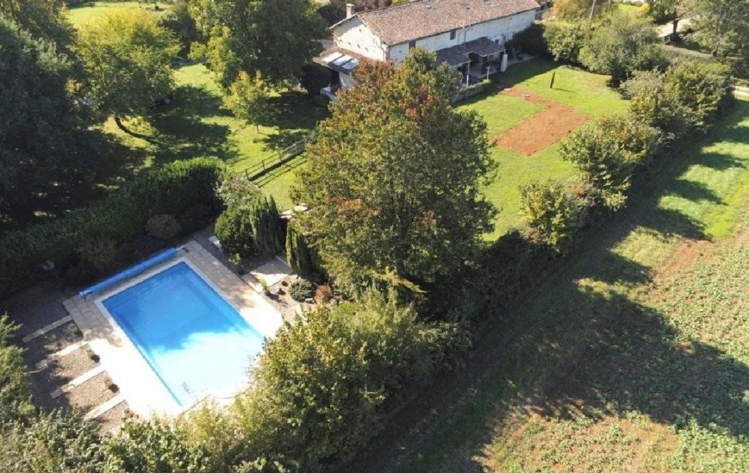 AGENCE TIC RUFFEC : Maison / Villa | SAUZE-VAUSSAIS (79190) | 305 m2 | 449 950 € 