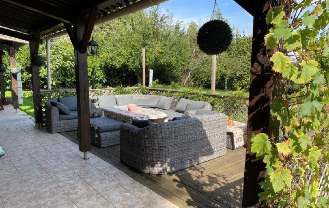 AGENCE TIC RUFFEC : Maison / Villa | SAUZE-VAUSSAIS (79190) | 305 m2 | 449 950 € 